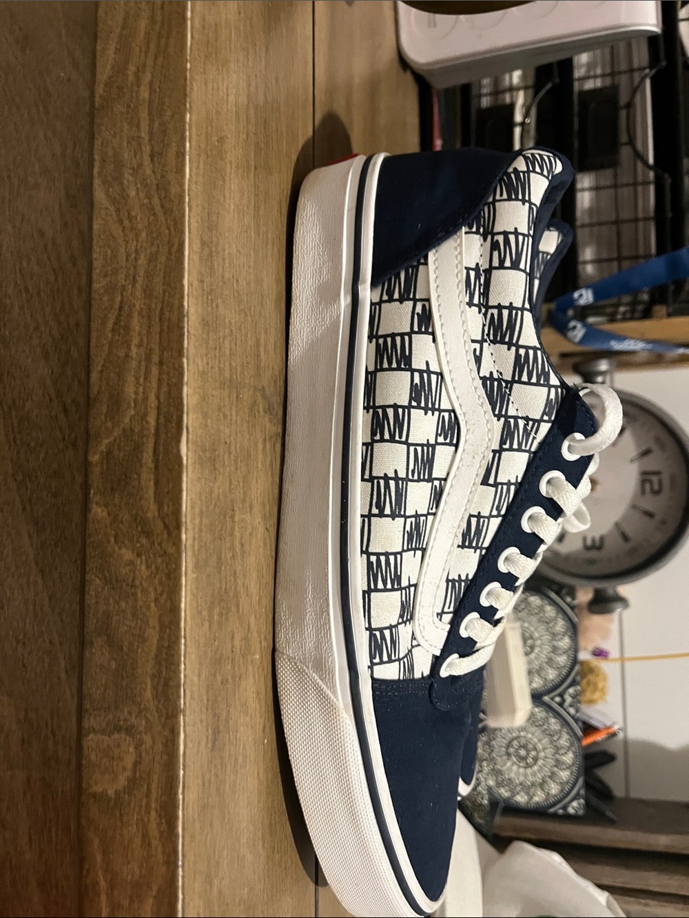 Vans old skool checkered scribbles